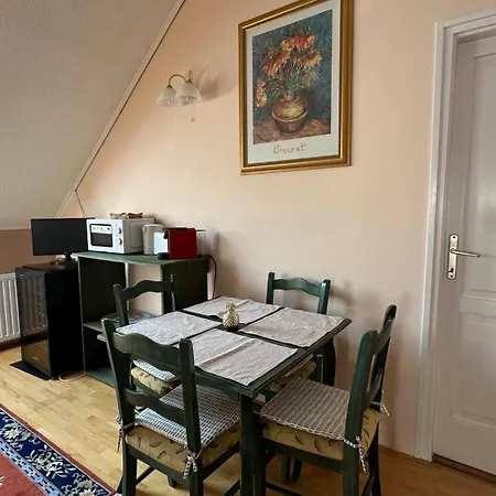 Apartament Frenki-lak *